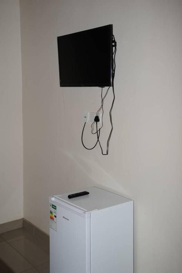 Pillacol Guest House Victoria Falls Dış mekan fotoğraf